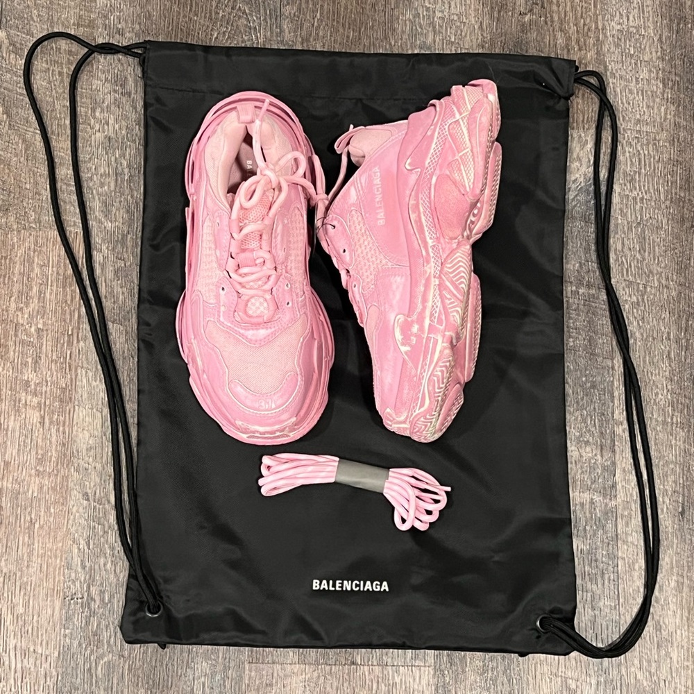Balenciaga Triple S Pink faded 🔥 🔥 🔥 100% Authentic